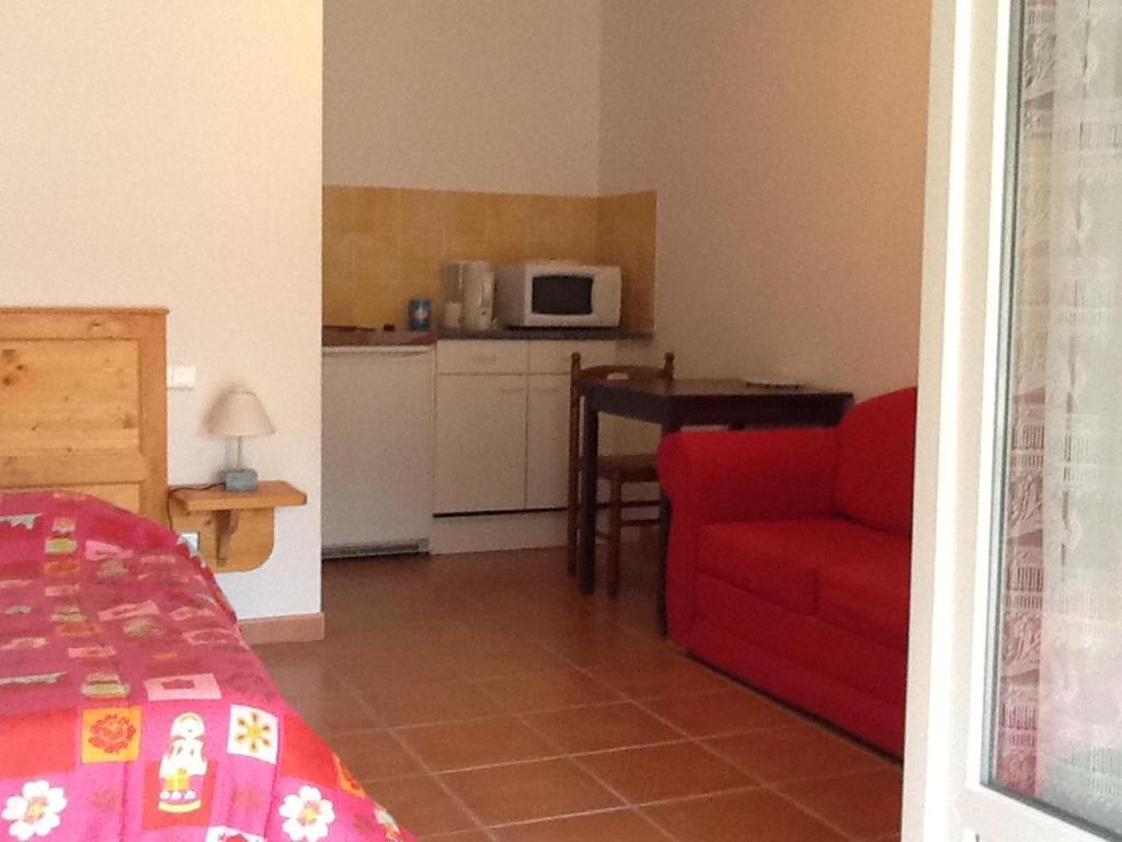 Appartements " Le Clos De La Cerisaie" Castillon-du-Gard Kamer foto