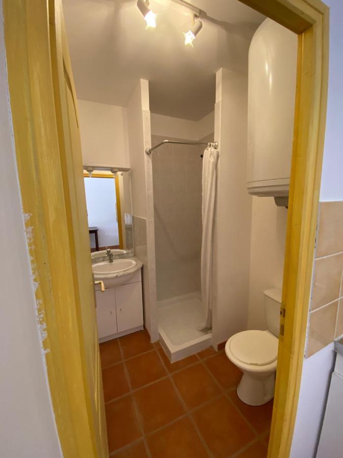 Appartements " Le Clos De La Cerisaie" Castillon-du-Gard Buitenkant foto