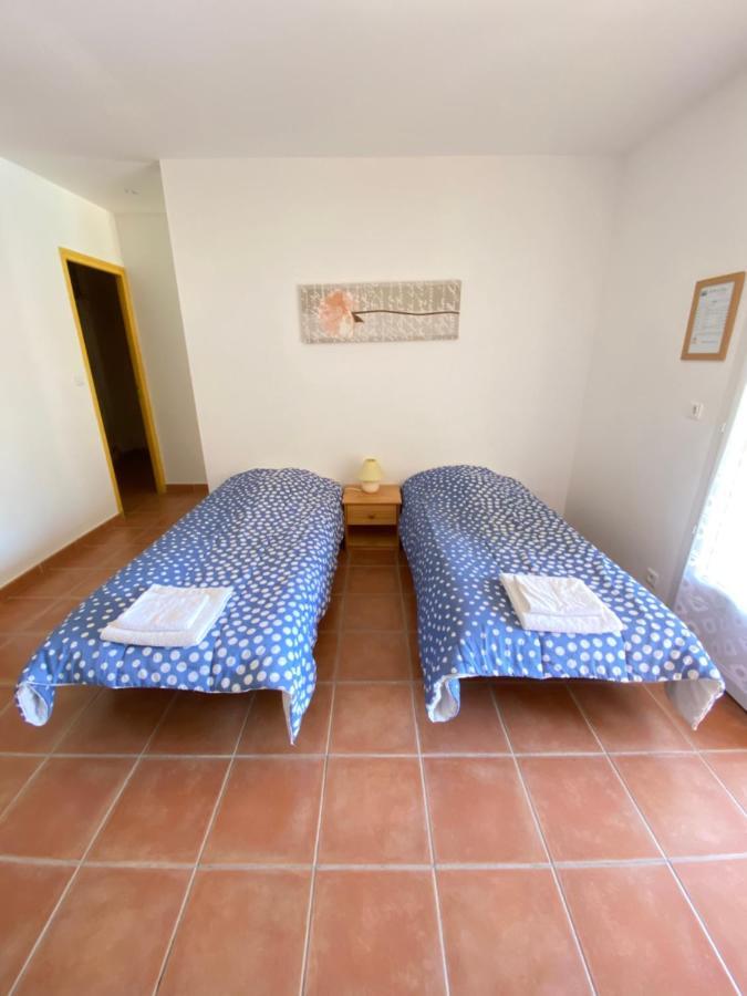 Appartements " Le Clos De La Cerisaie" Castillon-du-Gard Buitenkant foto