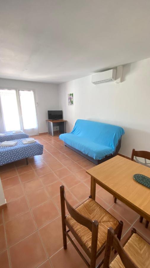 Appartements " Le Clos De La Cerisaie" Castillon-du-Gard Buitenkant foto
