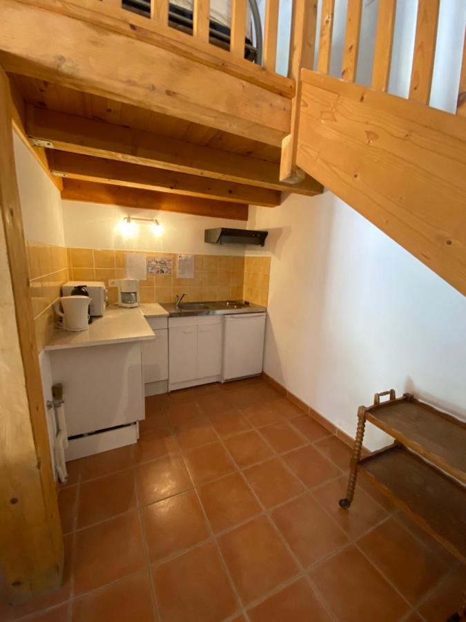 Appartements " Le Clos De La Cerisaie" Castillon-du-Gard Buitenkant foto